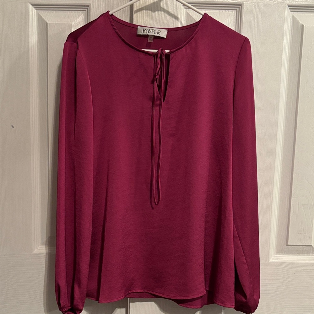 Kasper deep magenta long sleeve blouse